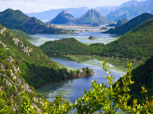 Exploring Skadar Lake Region by Rental Car